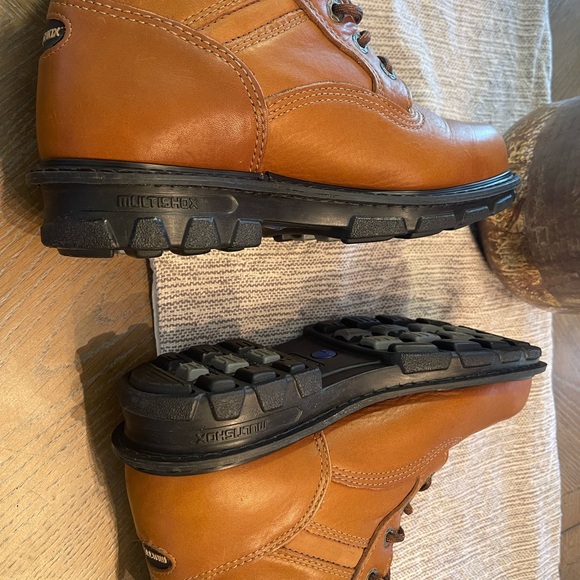 Wolverine leather boots - Picture 8 of 15